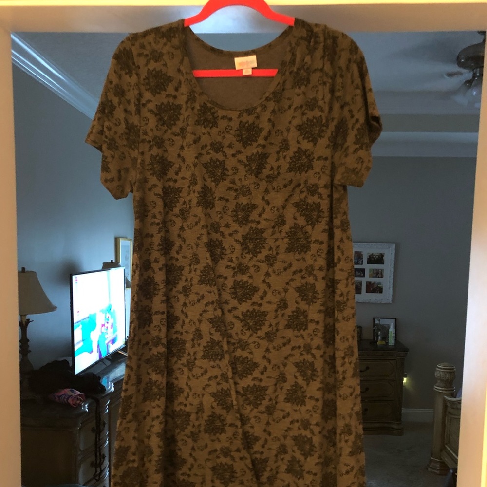 Lularoe Carly
